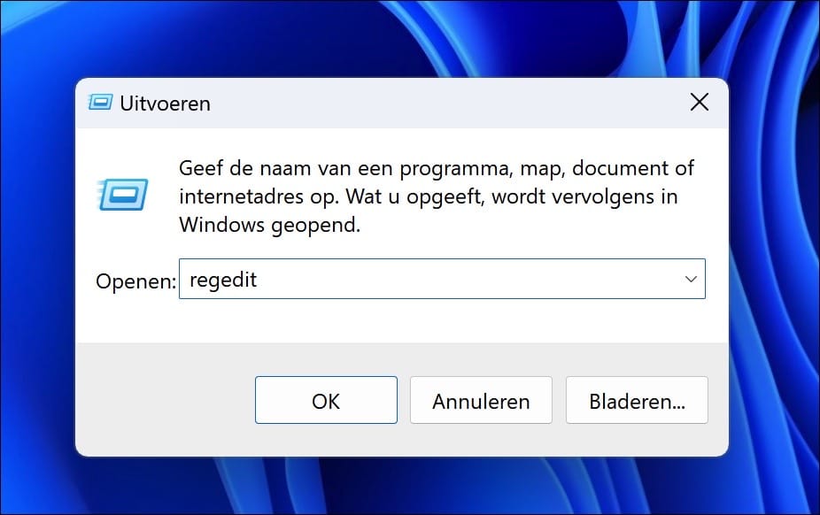 regedit openen